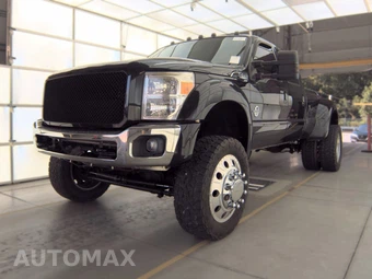 2013 Ford Super Duty F-450 Lariat Crew Cab Long Bed DRW