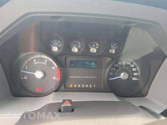 2013 Ford Super Duty F-450 XL Crew Cab Long Bed DRW - miniatura 9