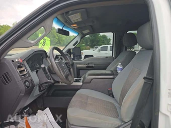 2013 Ford Super Duty F-450 XLT Crew Cab Long Bed DRW - miniatura 6