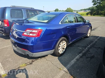 2013 Ford Taurus SE - miniatura 4