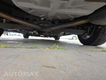 2013 Ford Taurus SE – miniatura 15