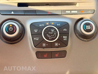 2013 Ford Taurus SEL - miniatura 28