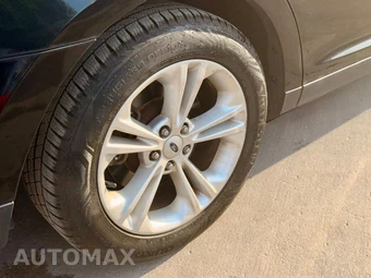 2013 Ford Taurus SEL - miniatura 31