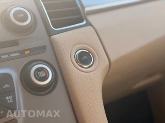 2013 Ford Taurus SEL - miniatura 33