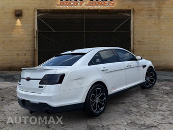 2013 Ford Taurus SHO - miniatura 8