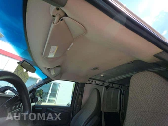 2013 GMC Savana 2500 Cargo Van 1SD 135.0" WB - miniatura 8