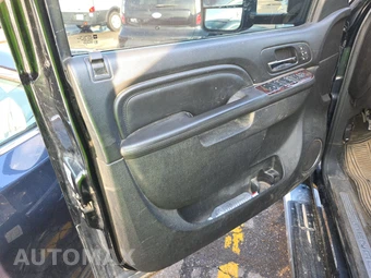 2013 GMC Sierra 2500 Denali HD Crew Cab Medium Bed 5SA – miniatura 9