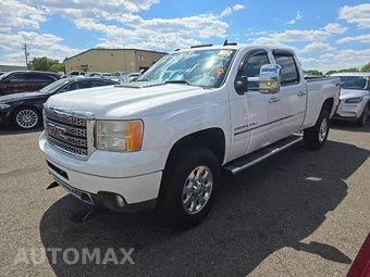 2013 GMC Sierra 3500 Denali HD Crew Cab Medium Bed 5SA