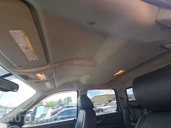 2013 GMC Sierra 3500 Denali HD Crew Cab Medium Bed 5SA - miniatura 17