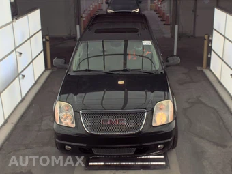 2013 GMC Yukon Denali XL 5SA – miniatura 2