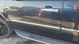 2013 GMC Yukon Denali XL 5SA – miniatura 22