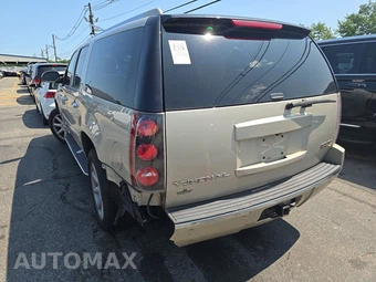 2013 GMC Yukon Denali XL 5SA – miniatura 6