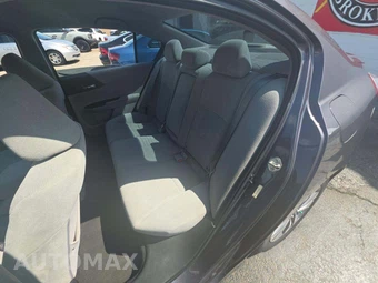 2013 Honda Accord Sedan LX - miniatura 10