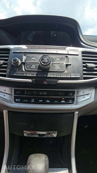 2013 Honda Accord Sedan LX – miniatura 30