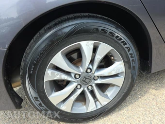2013 Honda Accord Sedan LX - miniatura 10