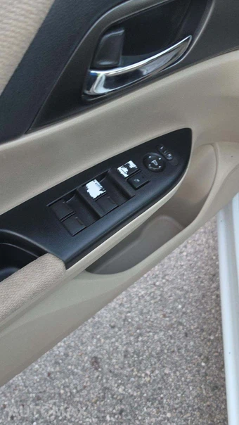 2013 Honda Accord Sedan LX – miniatura 21