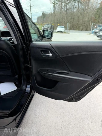 2013 Honda Accord Sedan Touring - miniatura 16