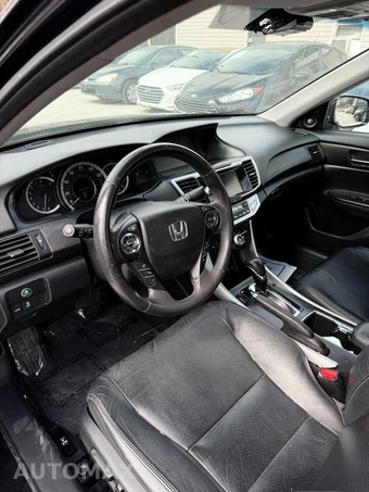 2013 Honda Accord Sedan Touring - miniatura 19