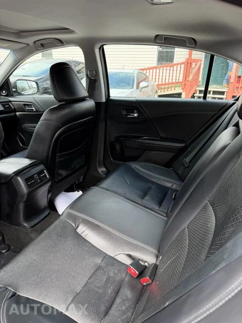 2013 Honda Accord Sedan Touring - miniatura 25
