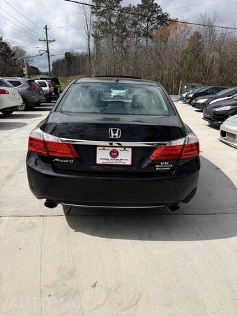 2013 Honda Accord Sedan Touring - miniatura 3