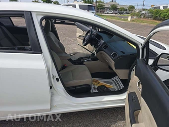 2013 Honda Civic Sedan LX - miniatura 15