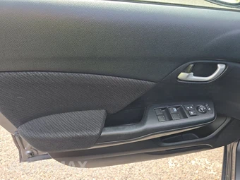 2013 Honda Civic Sedan LX - miniatura 9