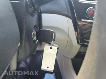 2013 Honda Civic Sedan LX - miniatura 8