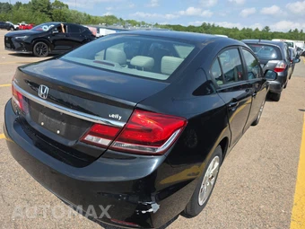2013 Honda Civic Sedan LX – miniatura 4