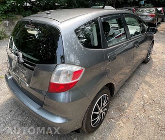 2013 Honda Fit - miniatura 6