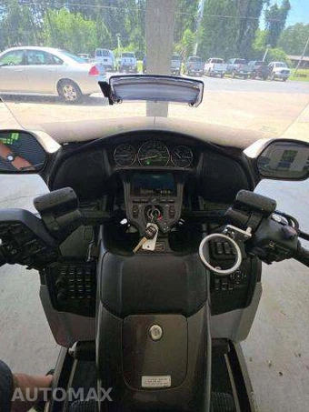 2013 Honda Gold Wing Audio / Comfort / Navigation - miniatura 10