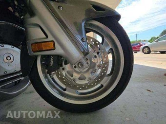 2013 Honda Gold Wing Audio / Comfort / Navigation - miniatura 15