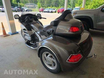 2013 Honda Gold Wing Audio / Comfort / Navigation - miniatura 2