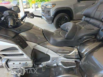 2013 Honda Gold Wing Audio / Comfort / Navigation - miniatura 6