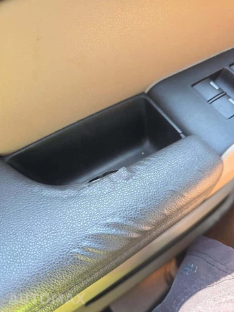 2013 Honda Odyssey LX 118.1" WB - miniatura 23