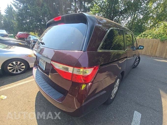 2013 Honda Odyssey LX 118.1" WB - miniatura 3