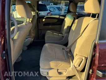 2013 Honda Odyssey LX 118.1" WB - miniatura 10