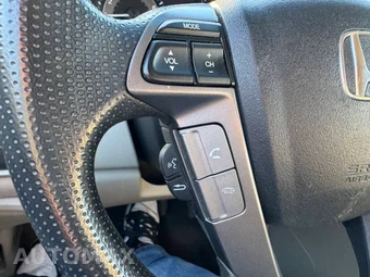 2013 Honda Odyssey LX 118.1" WB - miniatura 14