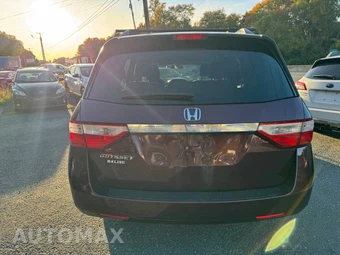 2013 Honda Odyssey LX 118.1" WB - miniatura 27