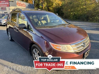 2013 Honda Odyssey LX 118.1" WB - miniatura 4