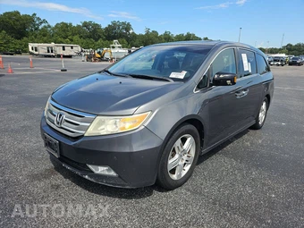 2013 Honda Odyssey Touring 118.1" WB