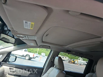 2013 Honda Odyssey Touring 118.1" WB - miniatura 19