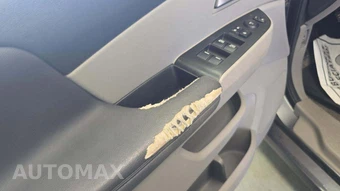 2013 Honda Odyssey Touring 118.1" WB - miniatura 23