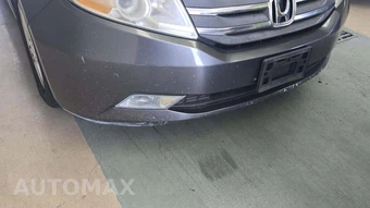 2013 Honda Odyssey Touring 118.1" WB - miniatura 27