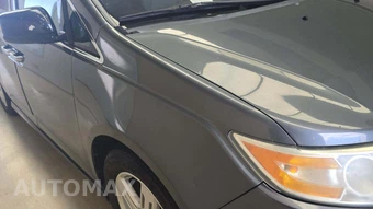 2013 Honda Odyssey Touring 118.1" WB - miniatura 28