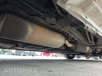2013 Honda Odyssey Touring 118.1" WB – miniatura 17