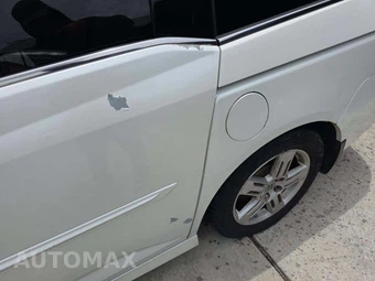 2013 Honda Odyssey Touring 118.1" WB – miniatura 28