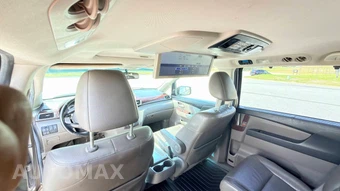 2013 Honda Odyssey Touring 118.1" WB - miniatura 10