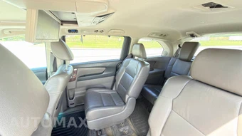 2013 Honda Odyssey Touring 118.1" WB - miniatura 11