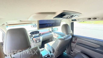 2013 Honda Odyssey Touring 118.1" WB - miniatura 13