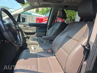 2013 Honda Odyssey Touring Elite 118.1" WB - miniatura 6